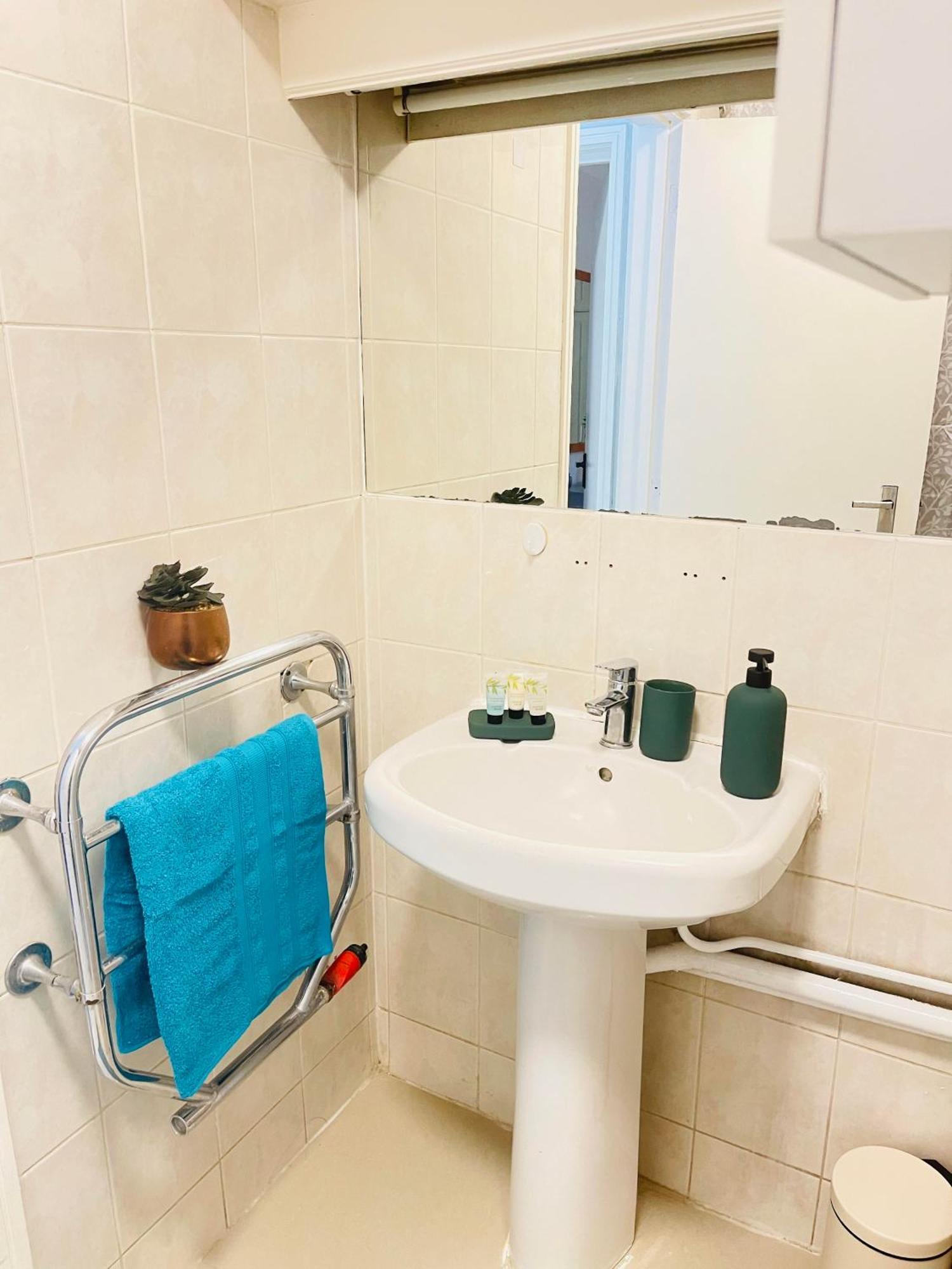 Cosy Private Two Bedroom Apartament In Kensinghton Can Fit Up To 8 Guests Londres Exterior foto