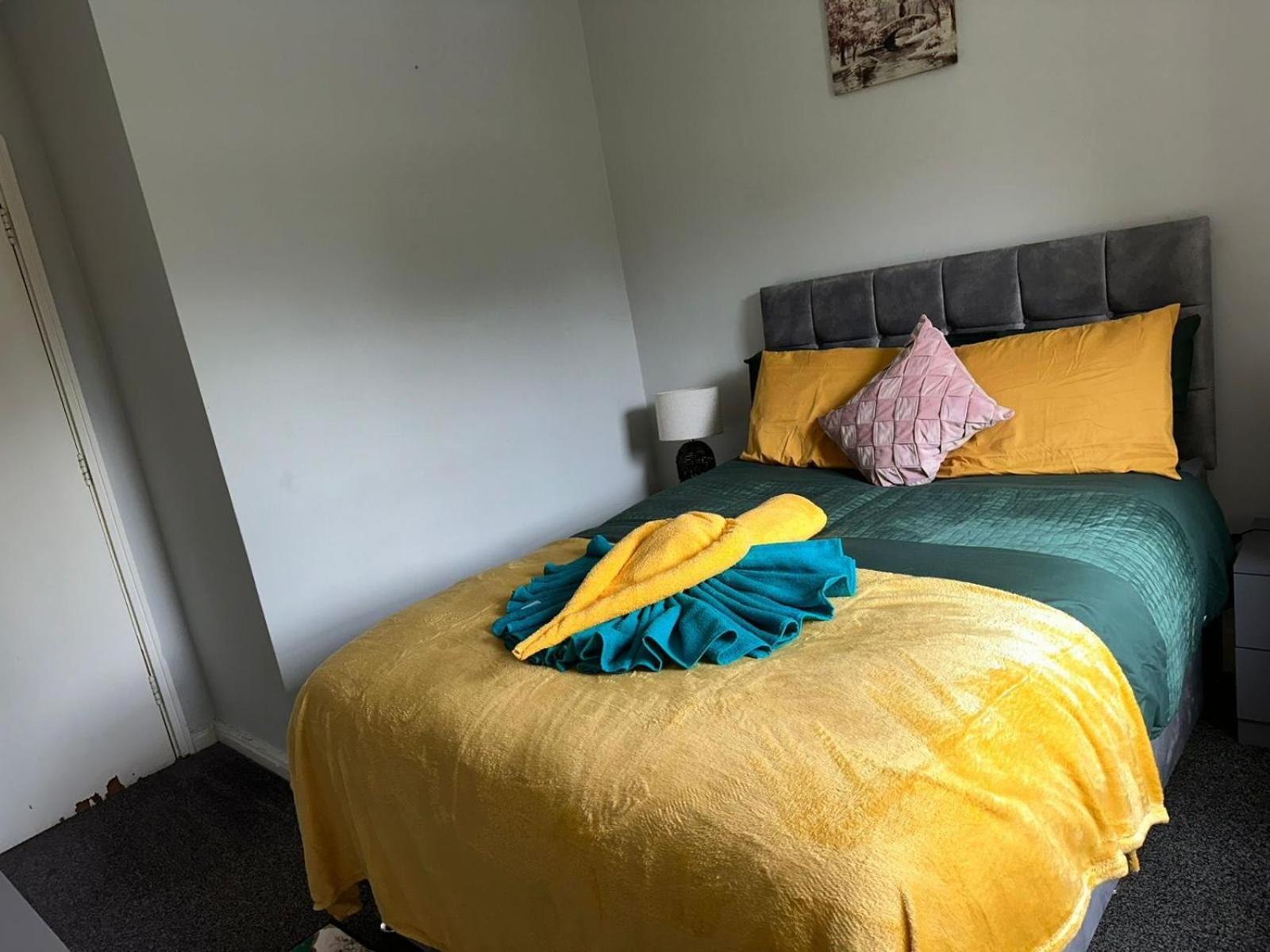 Cosy Private Two Bedroom Apartament In Kensinghton Can Fit Up To 8 Guests Londres Exterior foto